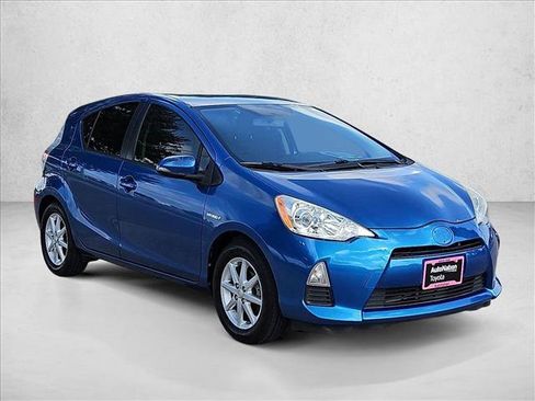 Used 2014 Toyota Prius C Three FWD image 3