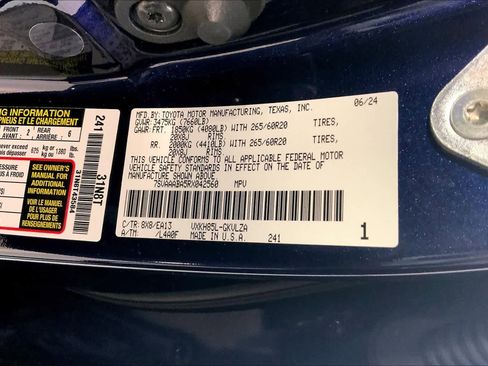 Used 2024 Toyota Sequoia Limited image 36