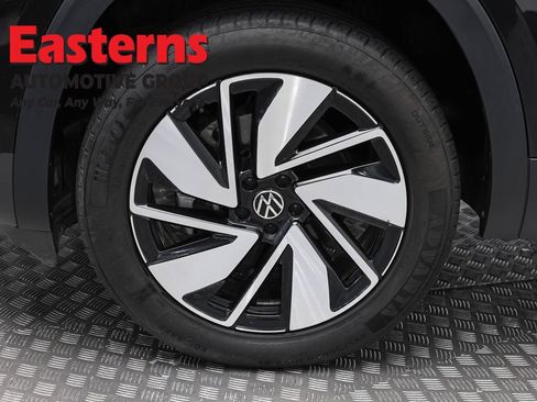 Used 2025 Volkswagen Atlas SE FWD image 32