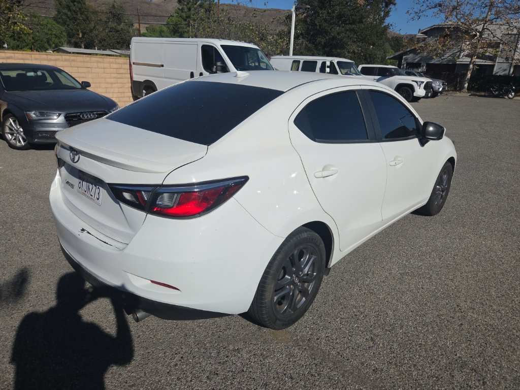 Used 2019 Toyota Yaris LE FWD image 5
