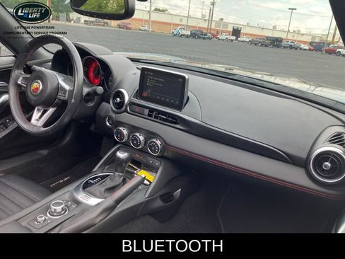 Used 2020 FIAT 124 Spider Abarth w/ Convenience Group RWD image 11