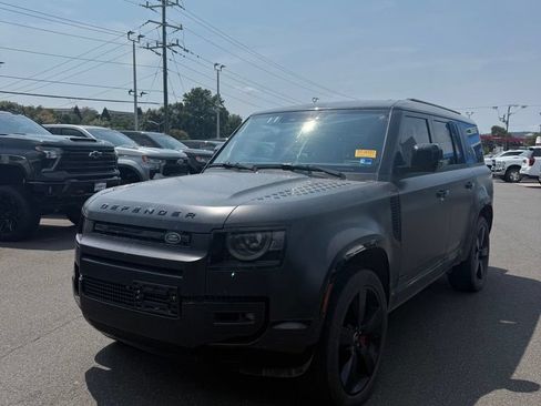 Used 2024 Land Rover Defender 130 X AWD/4WD image 7
