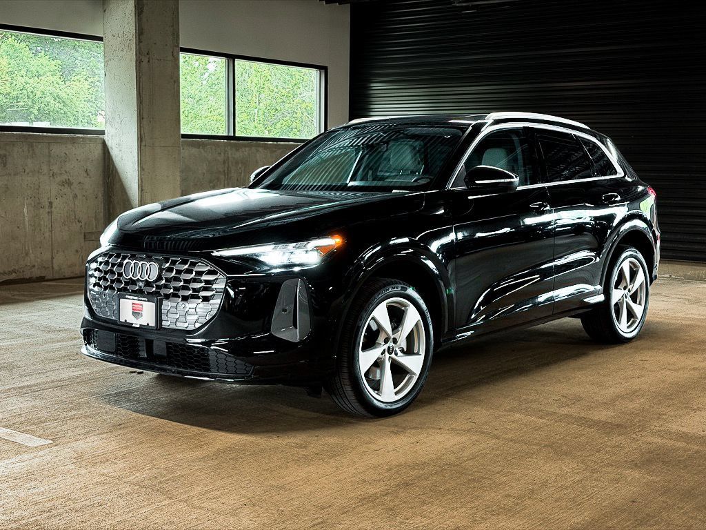 New 2026 Audi Q5 Premium Plus AWD/4WD image 1