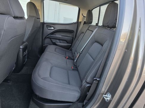 Used 2017 Chevrolet Colorado LT w/ LT Convenience Package image 5