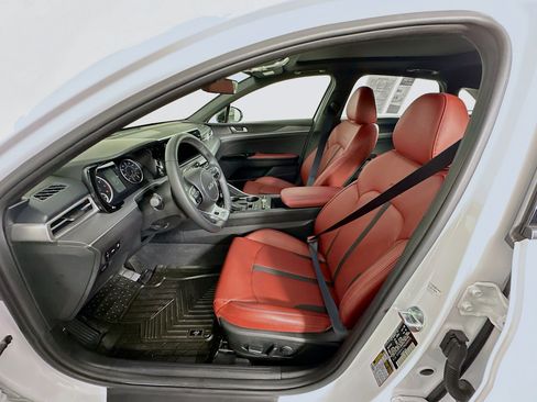 Used 2024 Kia K5 GT-Line image 13