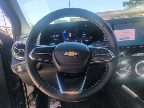Used 2024 Chevrolet Blazer EV LT AWD/4WD image 14