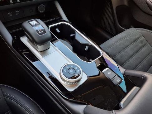 New 2025 Mitsubishi Outlander AWD image 15