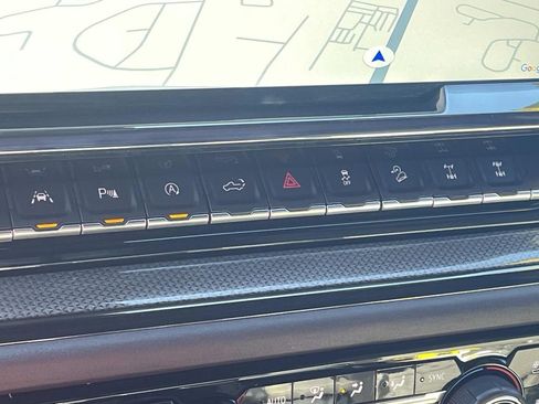 Used 2023 Chevrolet Silverado 1500 ZR2 image 22