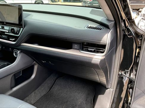 Used 2026 Toyota Grand Highlander FWD image 23