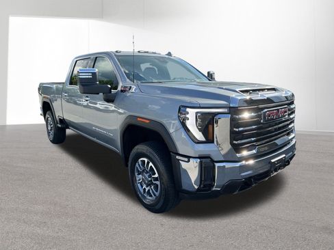 Used 2025 GMC Sierra 3500 SLT w/ SLT Convenience Package AWD/4WD image 16