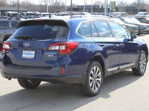 Used 2017 Subaru Outback 3.6R Touring w/ Popular Package #5A image 5