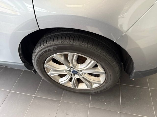 Used 2021 Ford Edge Titanium w/ Cargo Accessory Package AWD/4WD image 12