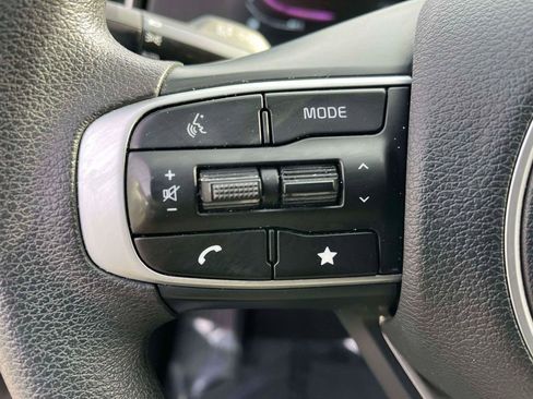 Used 2024 Kia Sportage LX image 17