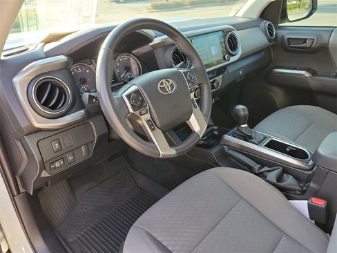 Used 2023 Toyota Tacoma SR5 w/ Technology Package image 15