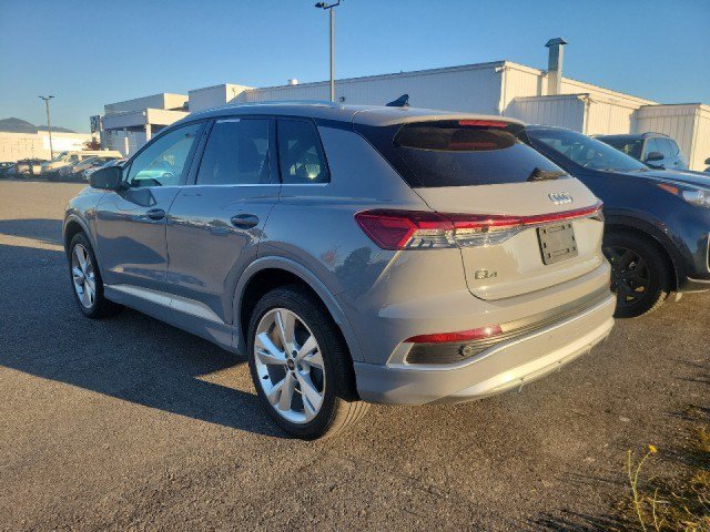 Used 2023 Audi Q4 e-tron Premium w/ Convenience Package AWD/4WD image 4