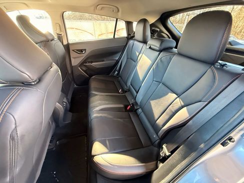 Used 2024 Subaru Crosstrek 2.5i Limited w/ Crosstrek Mirror Package image 18