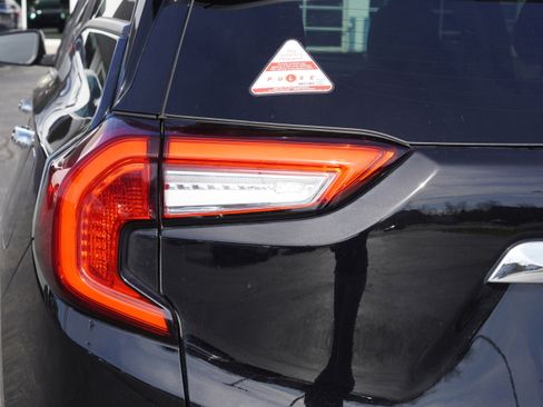 Used 2024 GMC Terrain Denali w/ Denali Premium Package image 8