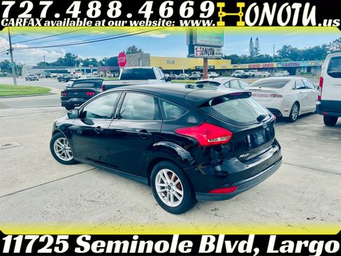 Used 2018 Ford Focus SE FWD image 5
