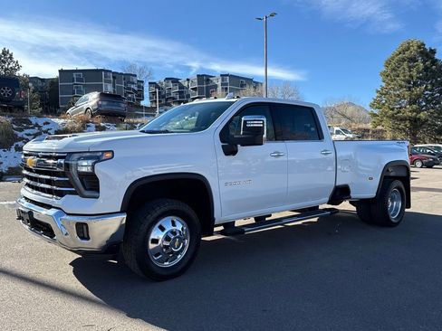 Used 2024 Chevrolet Silverado 3500 LTZ w/ LTZ Convenience Package image 3