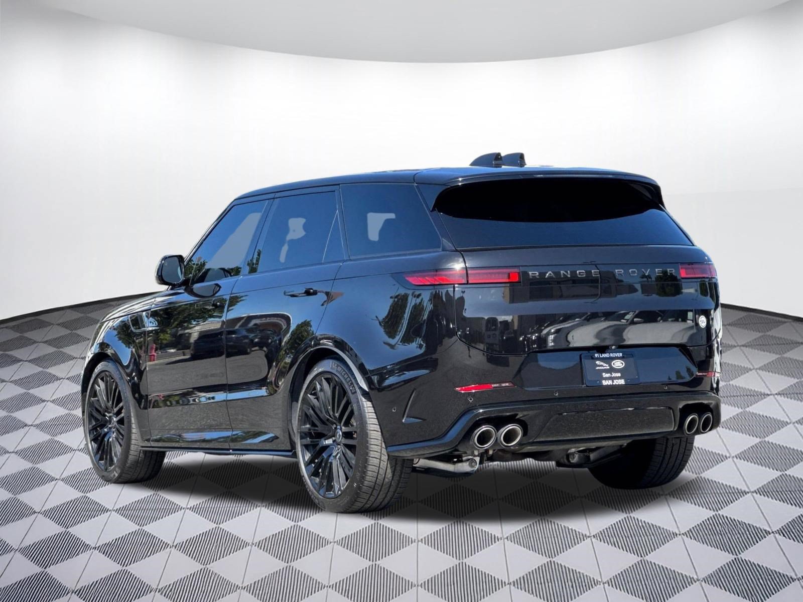 Certified 2024 Land Rover Range Rover Sport AWD/4WD image 3