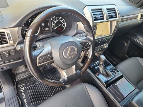 Used 2020 Lexus GX 460 Premium image 10