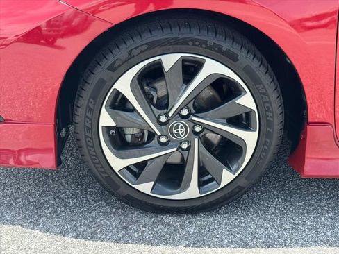Used 2018 Toyota Corolla iM FWD image 9