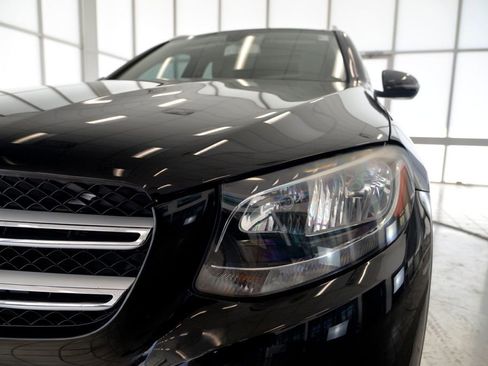 Used 2018 Mercedes-Benz GLC 300 4MATIC image 11