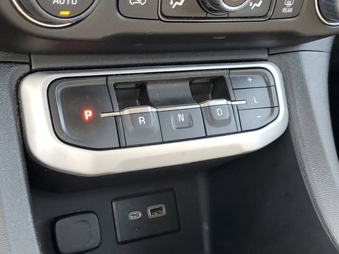 Used 2023 GMC Acadia SLE w/ Driver Convenience Package AWD/4WD image 28