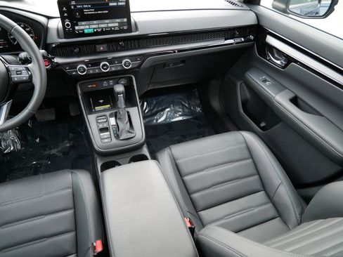 Used 2024 Honda CR-V EX-L image 11