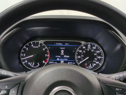 Used 2025 Nissan Sentra SV image 33