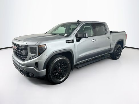 Used 2025 GMC Sierra 1500 Elevation AWD/4WD image 3