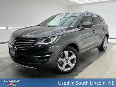 Used 2017 Lincoln MKC Premiere image 1