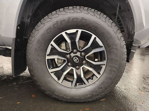 Used 2022 Toyota Tacoma SR5 image 9