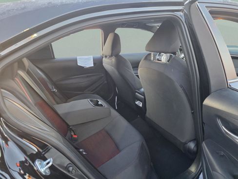 Used 2025 Toyota Corolla SE image 17