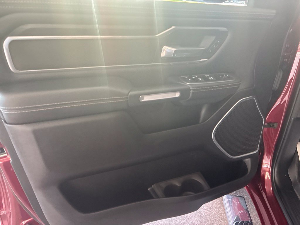 Used 2023 RAM 1500 Laramie AWD/4WD image 11