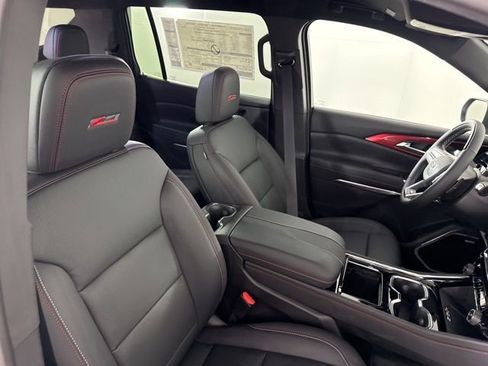 New 2026 Chevrolet Traverse Z71 w/ Enhanced Driving Package AWD/4WD image 17