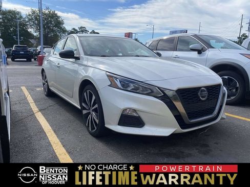 Used 2019 Nissan Altima 2.5 SR w/ SR Premium Package FWD image 1