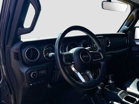 Used 2022 Jeep Wrangler Unlimited Sahara w/ Cold Weather Group AWD/4WD image 20