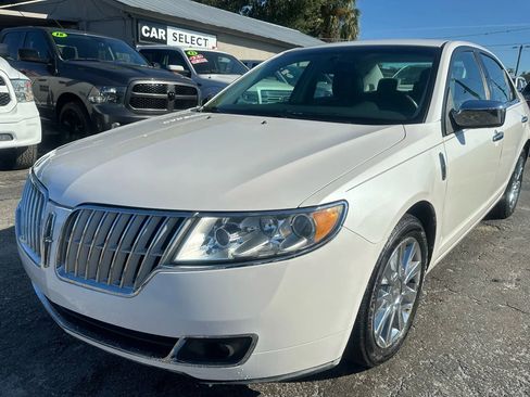 Used 2010 Lincoln MKZ Sedan 4D image 2