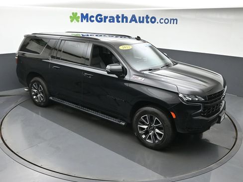 Used 2023 Chevrolet Suburban Z71 w/ Luxury Package image 3