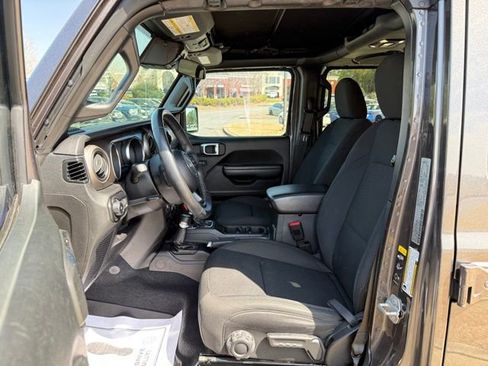 Used 2020 Jeep Wrangler Unlimited Sport S image 13