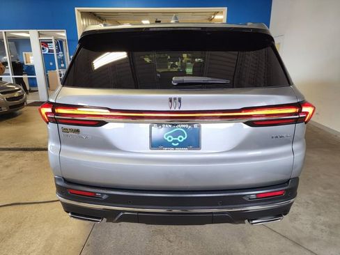 Certified 2025 Buick Enclave Preferred image 3