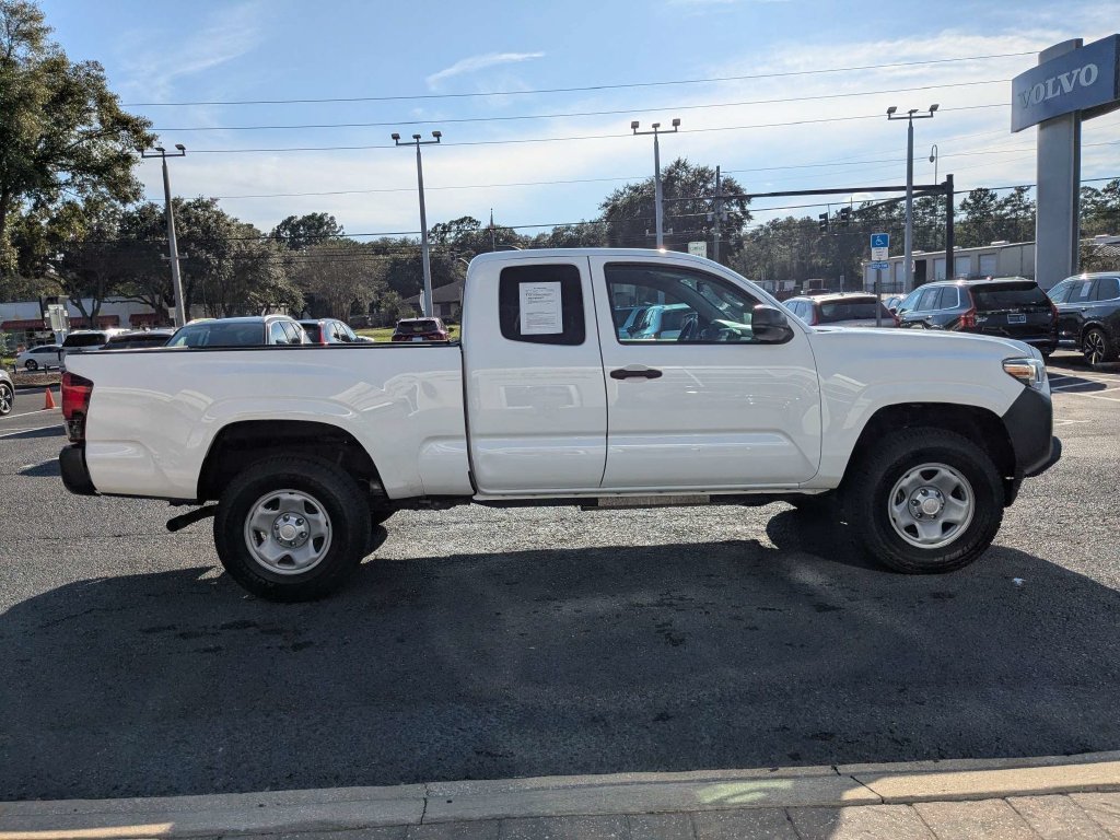 Used 2022 Toyota Tacoma SR RWD image 7