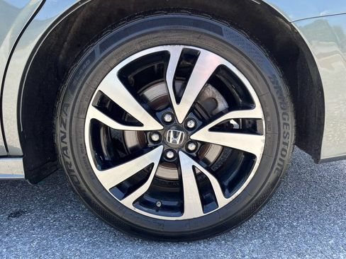Used 2018 Honda Odyssey Elite image 18