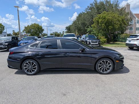 Used 2023 Hyundai Sonata Limited FWD image 2