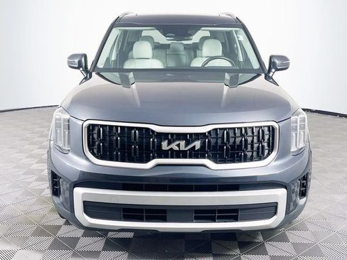 Used 2024 Kia Telluride EX FWD image 3