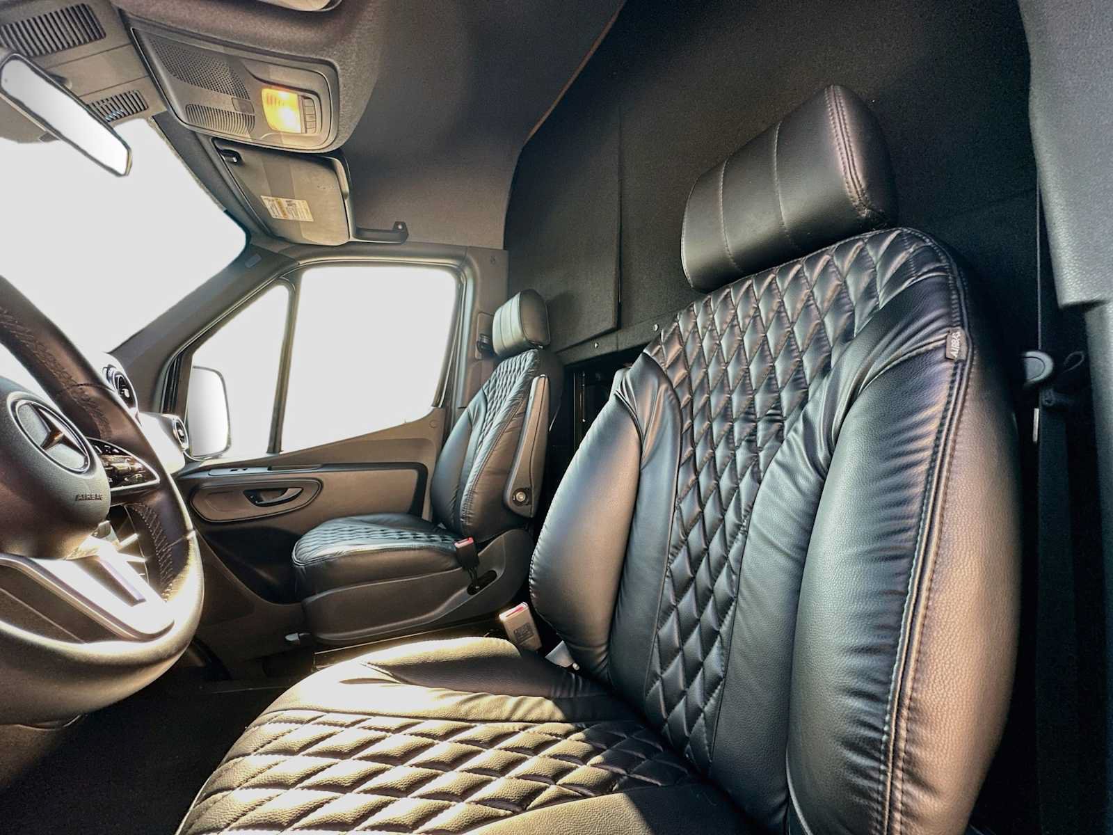 Used 2019 Mercedes-Benz Sprinter 170 image 21