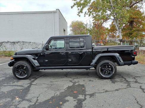 Used 2022 Jeep Gladiator Willys image 4