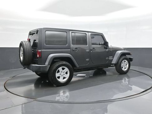 Used 2017 Jeep Wrangler Unlimited Sport w/ Quick Order Package 24S AWD/4WD image 7