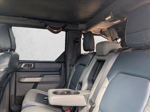 Used 2023 Ford Bronco Outer Banks w/ Sasquatch Package image 16